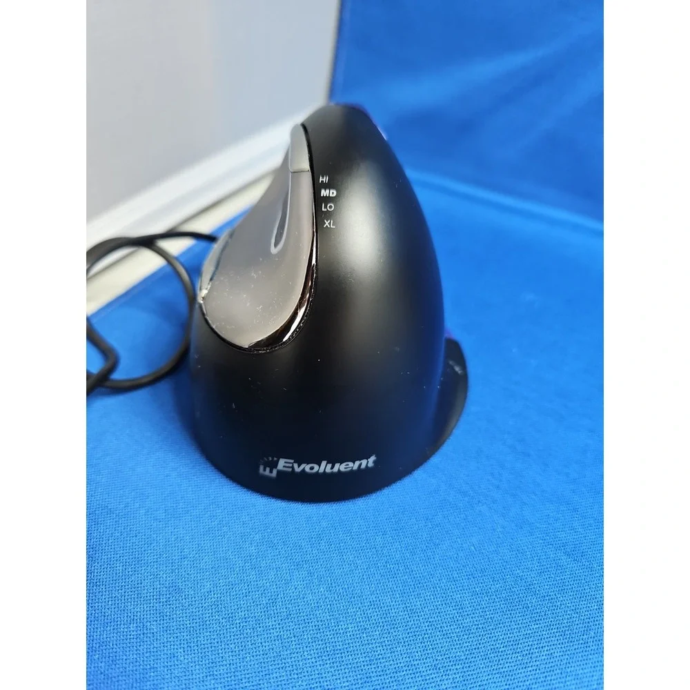 EVOLUENT VM4R Vertical Mouse 4 Right Handed Ergonomic Optical Mouse Wired WORKS